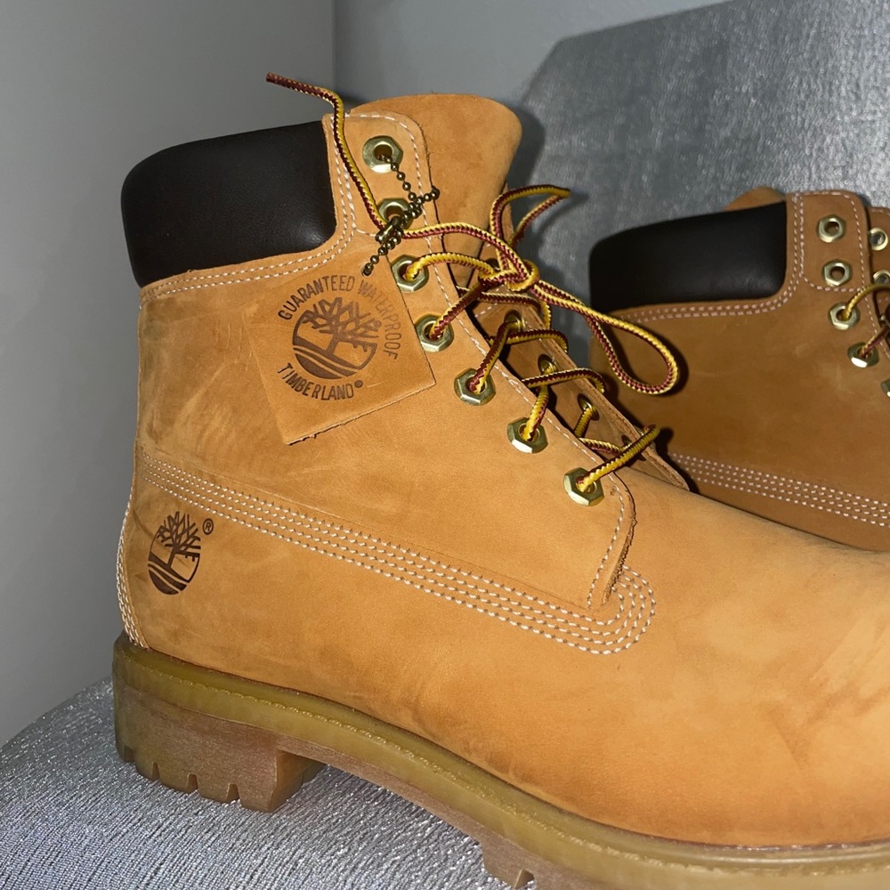Men’s Timberland boots waterproof w/padded collar